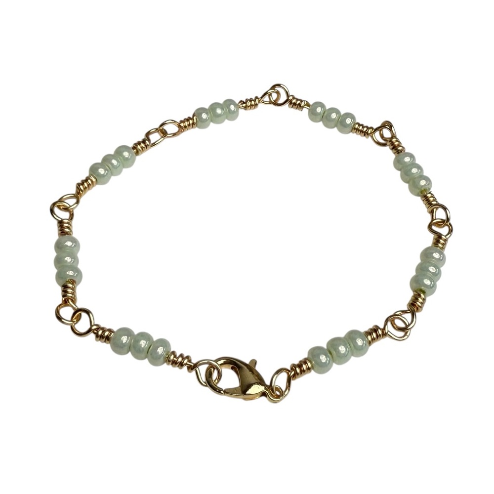 Mint Pearl Green Czech Seed Beads & Gold Tone Copper Wire Wrap Bracelet Sz 7 NEW